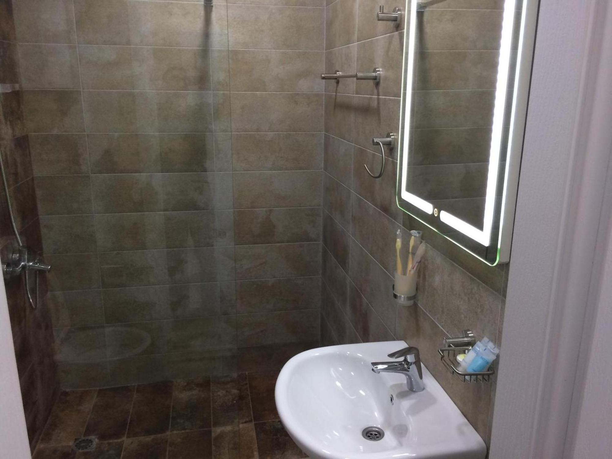 Selfie Apartment Batumi Exterior foto